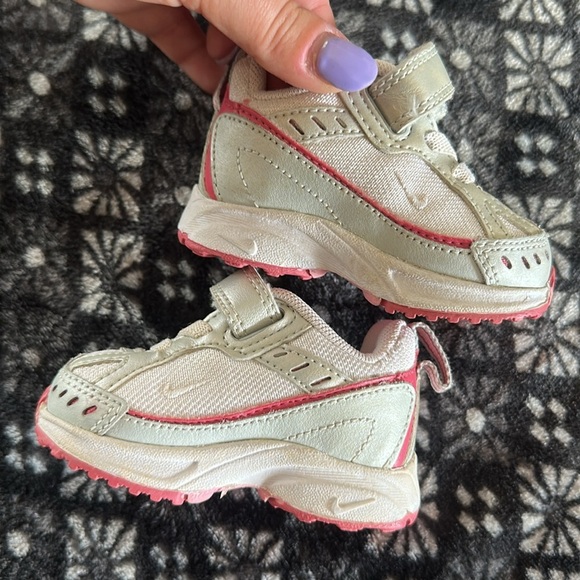 Y2K Nike Dart VI Baby Sneakers - Picture 3 of 8